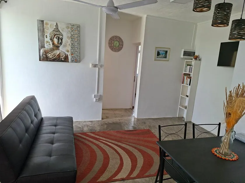 Cozy Apartment with optional airport transfer - Image 1