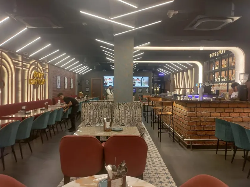 ELVIS Inn - Image 1
