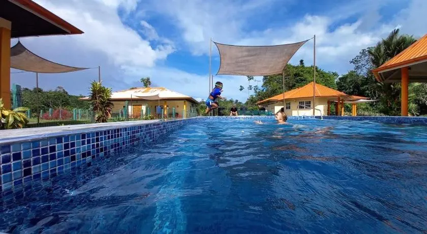 Surinat Luxury Resort - Image 1