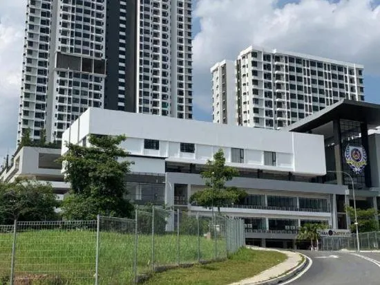 Pool View Air-Con Studio @Tiara Imperio Bangi - Image 1
