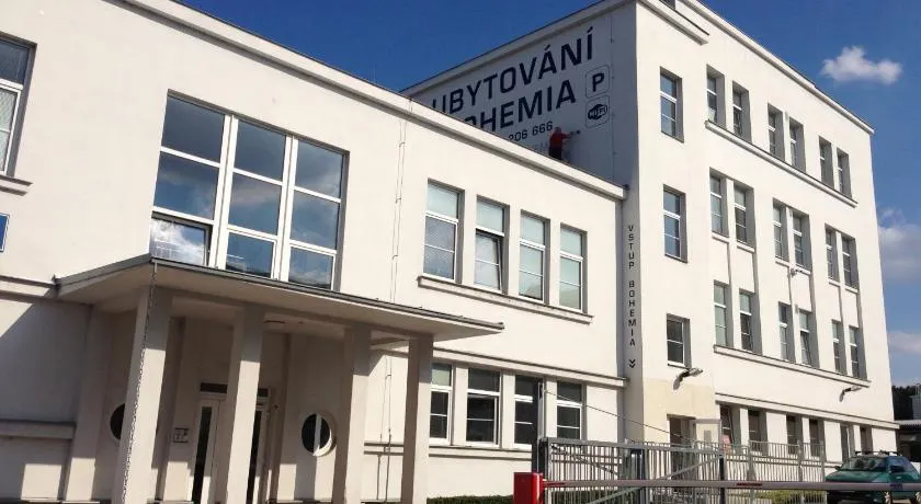 Hostel BOHEMIA - Image 1