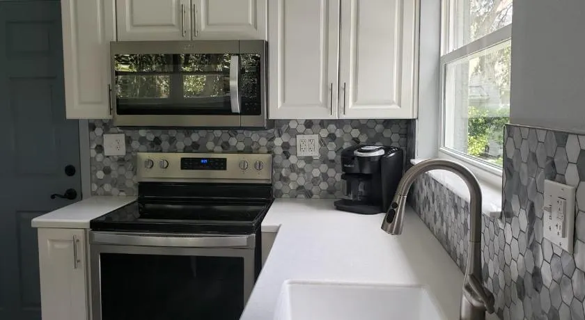 Hudson Home - Image 1