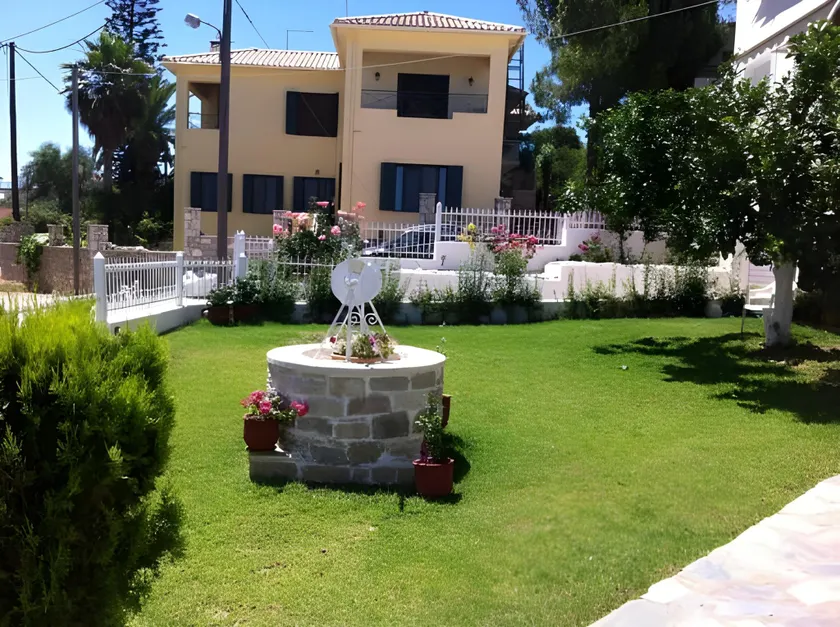 Erato Apartments - Image 1