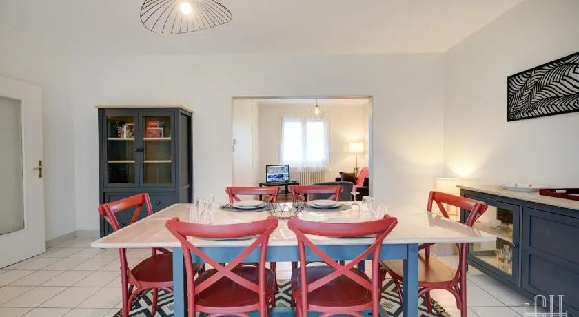 La Marnière, Maison avec jardin , 6 V, Parking - Image 1