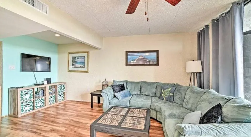 Sunny Padre Island Condo,2 Mi to Beaches, Hot Tub! - Image 1