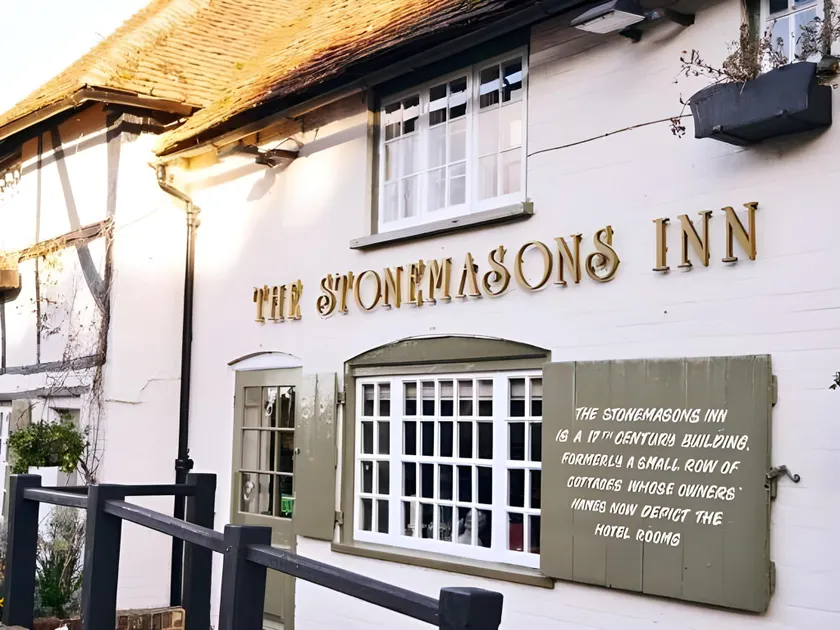 The Stonemasons Inn - Image 1