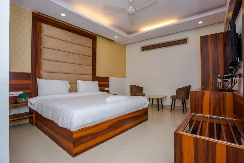 HOTEL DOON - Image 1