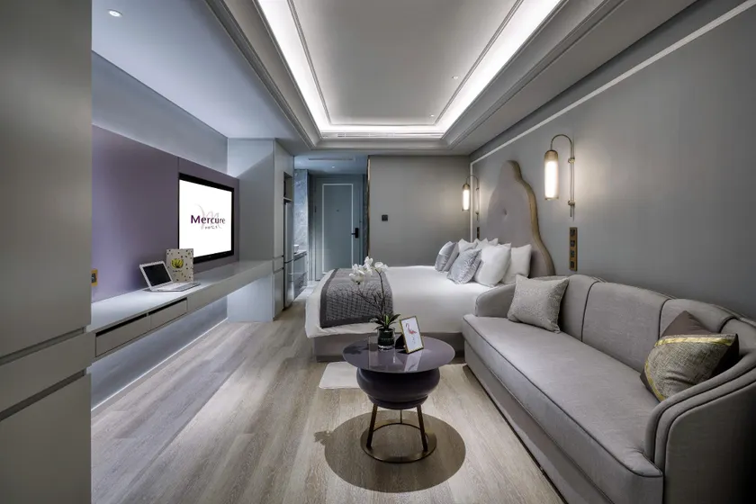 Mercure Shenzhen Sports Center Hotel - Image 1