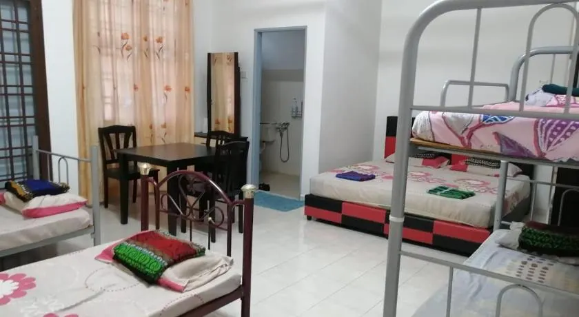 JOYFIN homestay roomstay muar - Image 1
