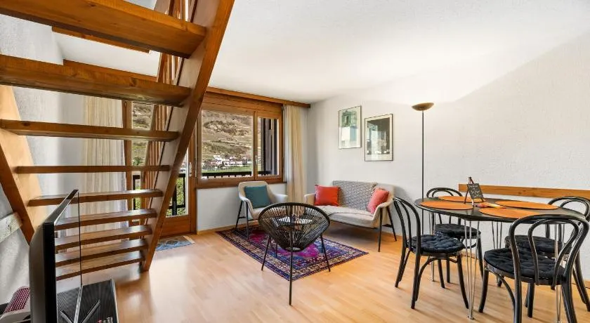 Duplex cosy aux bains de Saillon - Image 1