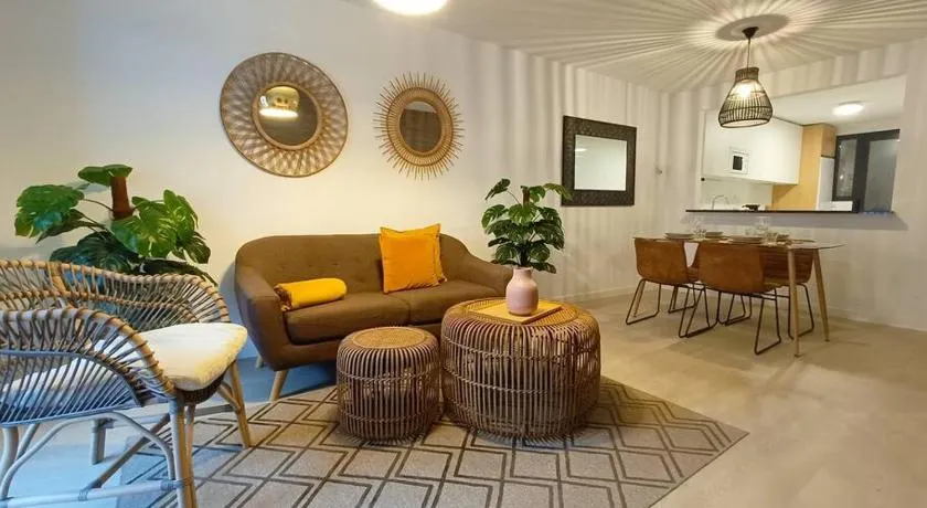 Alejandría Suites Aguadulce Sur, 2Hab, terraza, WiFi, Piscina y garaje - Image 1