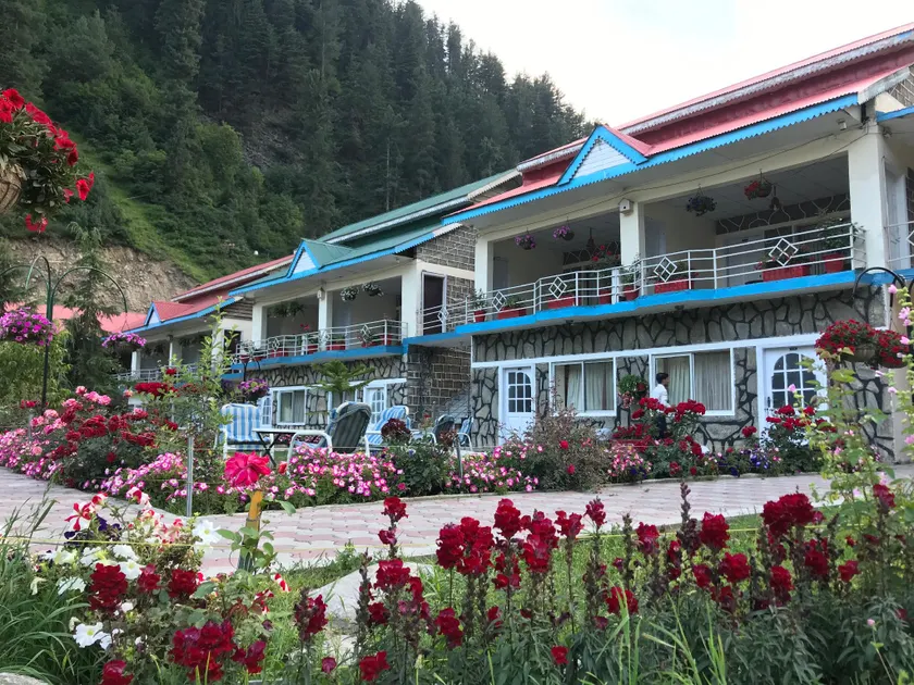 Parhena Cottages Bella Naran - Image 1