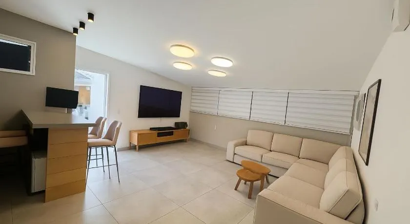 Loft 44 - Image 1