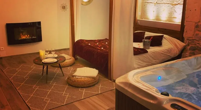 Suite de caractère avec Jacuzzi - Image 1