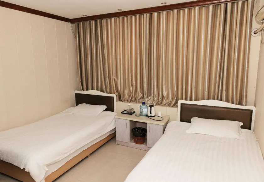 Meiyuan Hotel - Image 1