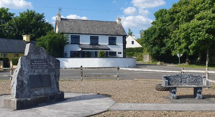 St Martins Old Schoolhouse Ballyroe Tralee - Image 1