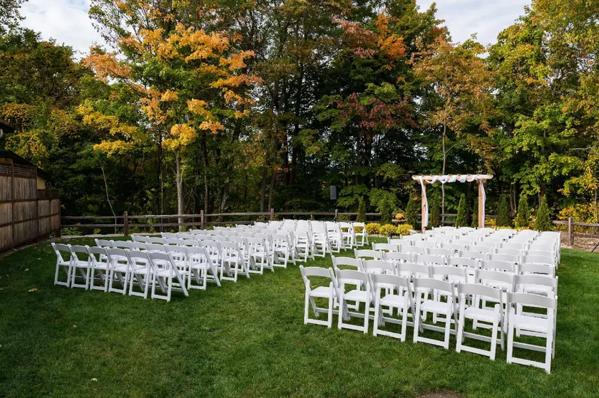Tall Oaks Resort - Image 1