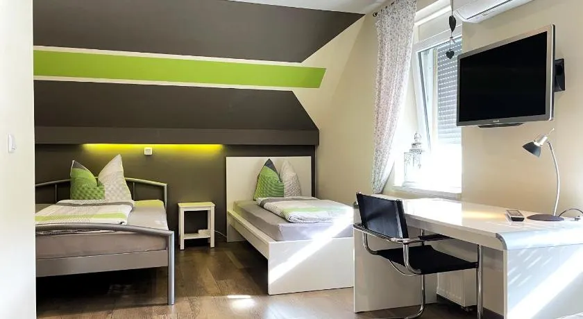 Zimmer & Ferienwohnung Steuer - Image 1