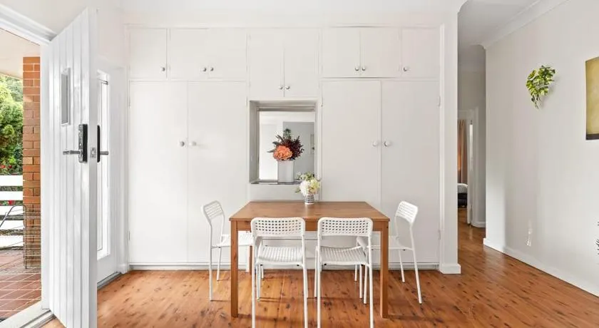 Killara Rooms – Close to Shops & Trains - Image 1