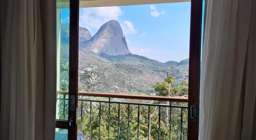 Vista para Pedra Azul e TV de 85'' - Image 1