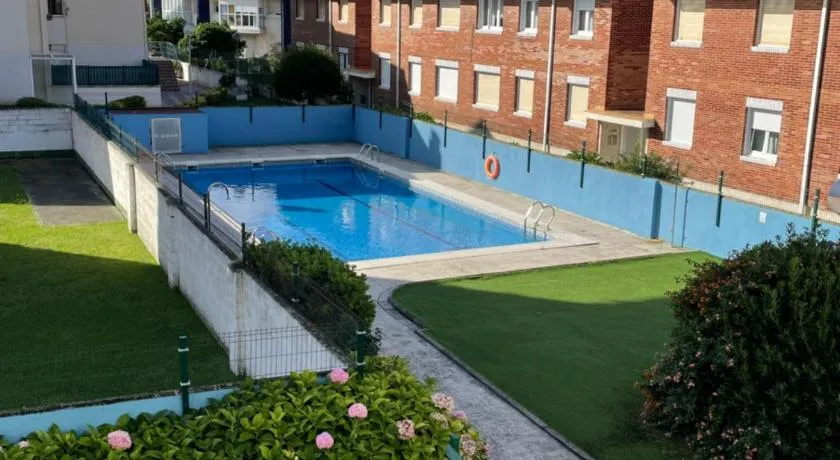 Apartamento con piscina y WIFI a 100 metros de la playa en Somo - Image 1