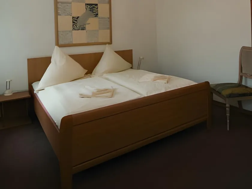 Hotel am Freihafen - Image 1