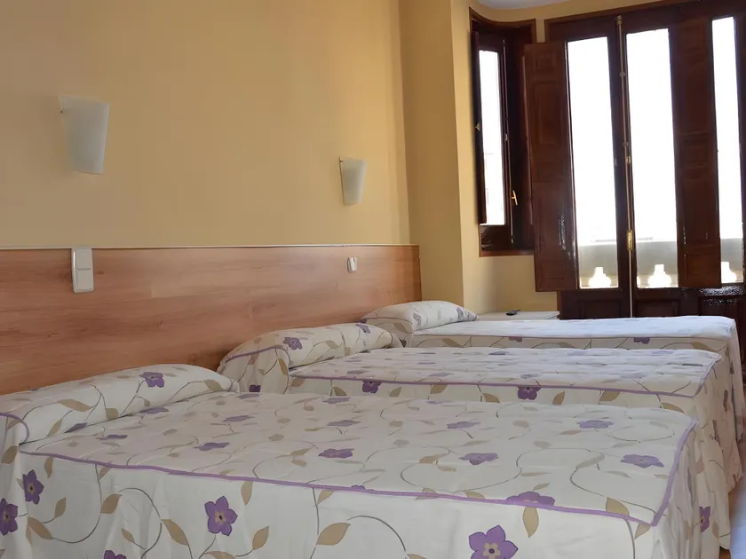 Hostal Nersan2 - Image 1