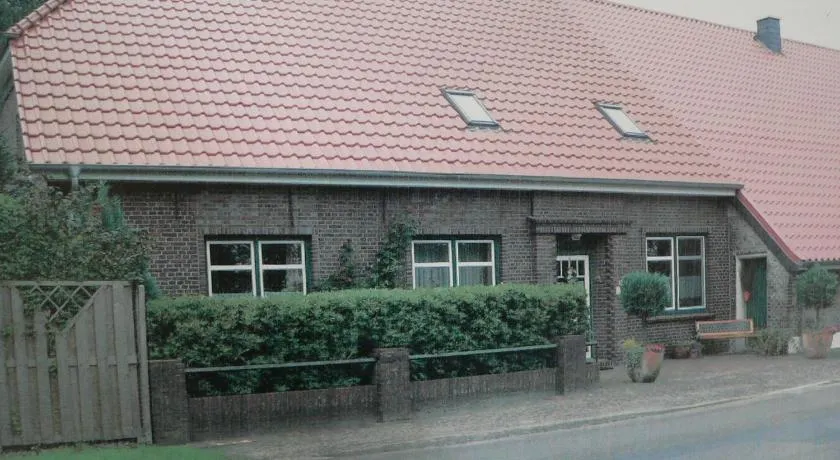 Ferienwohnung Zum grünen Holz - Image 1