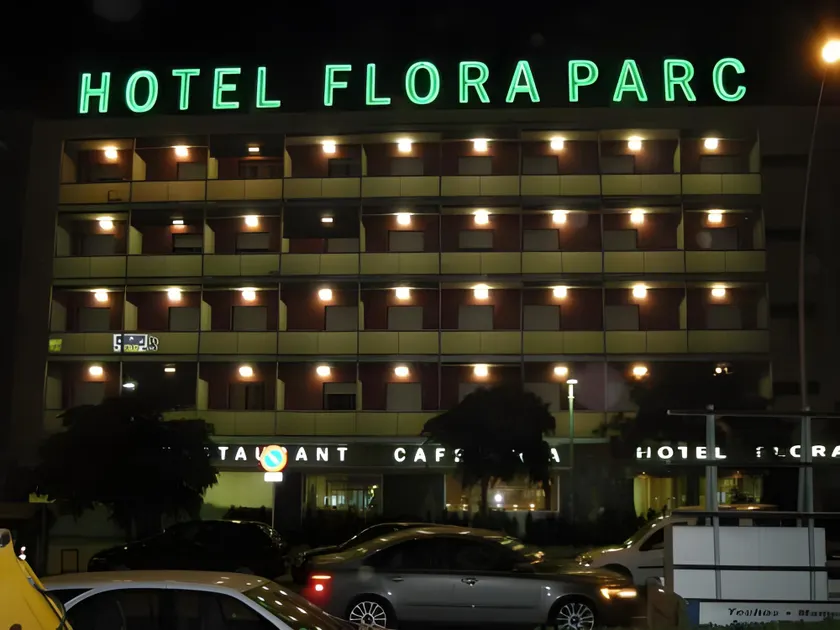 Hotel Flora Parc - Image 1