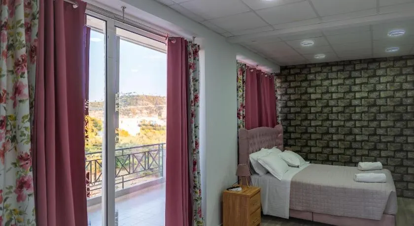 Olympio Apartments - Image 1