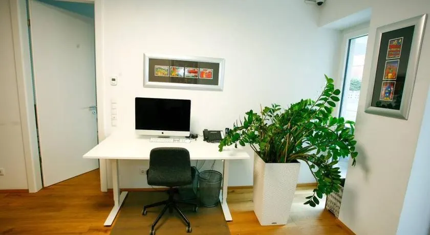 Top Central Apartment on Karlsplatz Vienna - Image 1