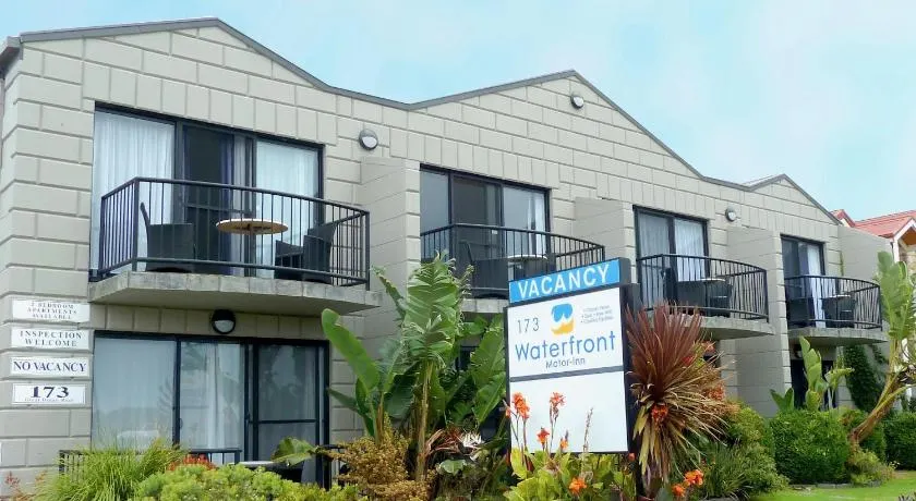 Apollo Bay Waterfront Motor Inn - Image 1