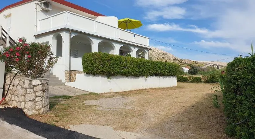 Apartments by the sea Pag 23764 - Image 1