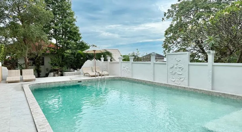 Bounty Resort - Image 1