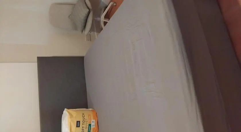 A room in a house - Image 1