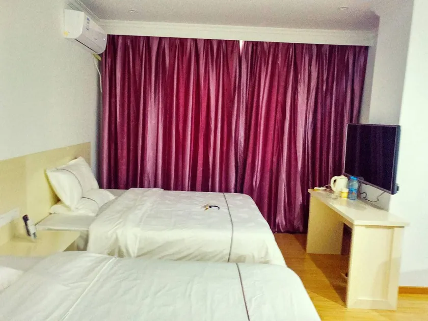 Huizhou Jin Haiyang Apartment - Image 1
