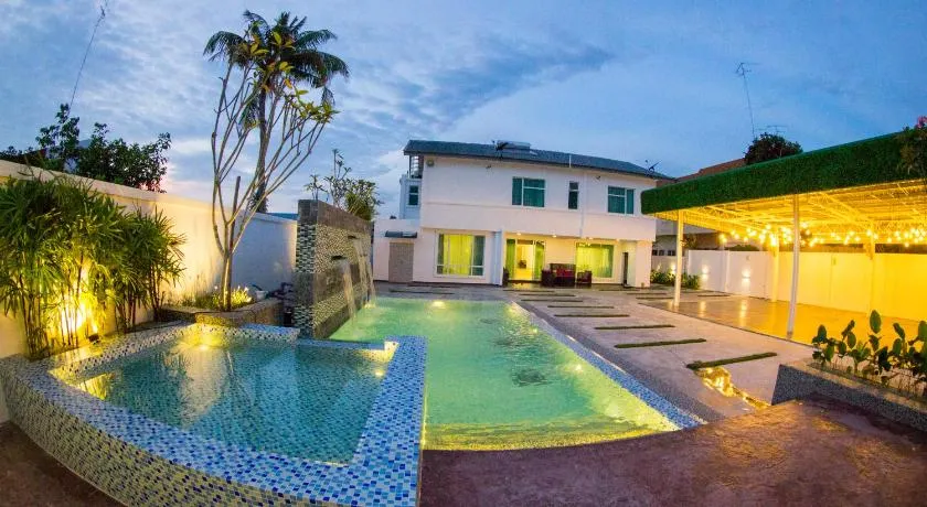 Secret Garden Warni Villa (MUAR) - Image 1