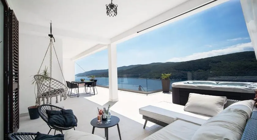 SUNSET APARTMENTS RABAC - Image 1