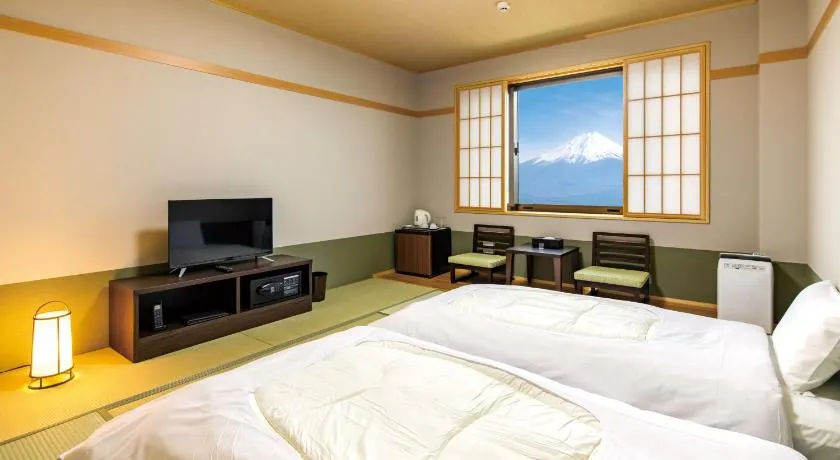 Fujikawaguchiko Resort Hotel - Image 1