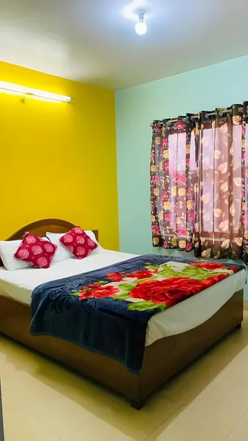 Hotel New Nakshatra - Image 1