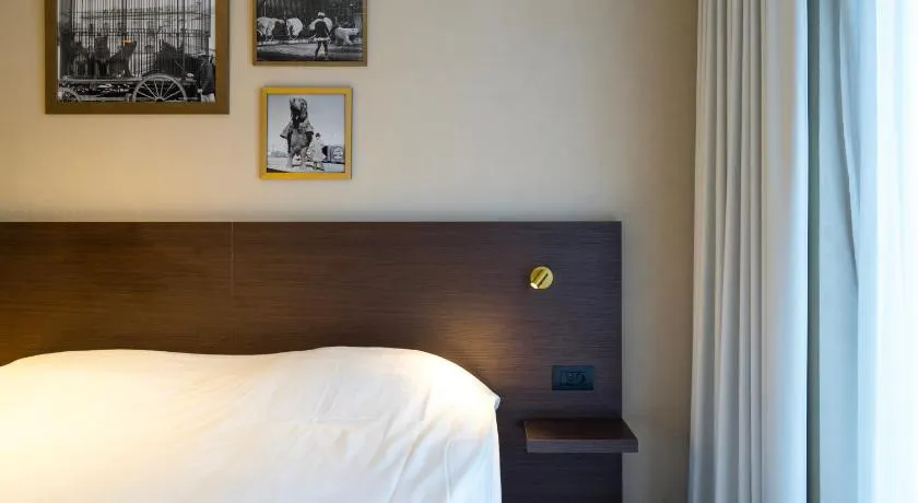 Business By Parkhotel -ANNEX- - Image 1