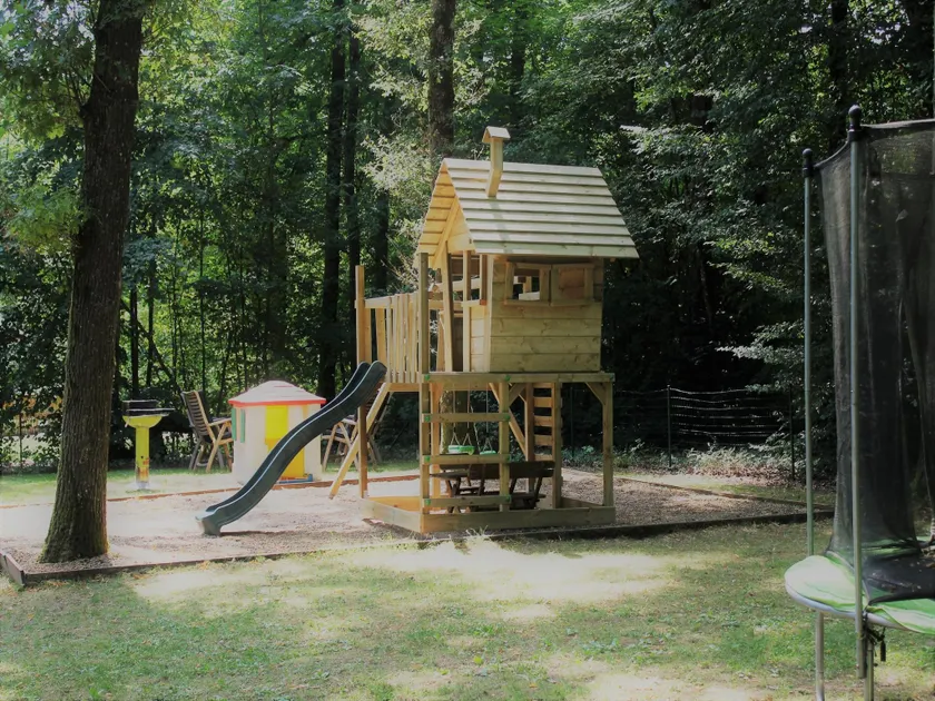 Countryside Chalet in Bomal sur Ourthe with Sauna, Balcony - Image 1