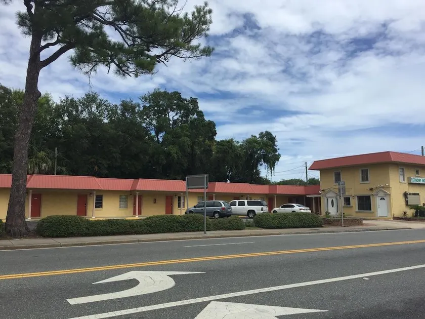 Economy Motel - Image 1