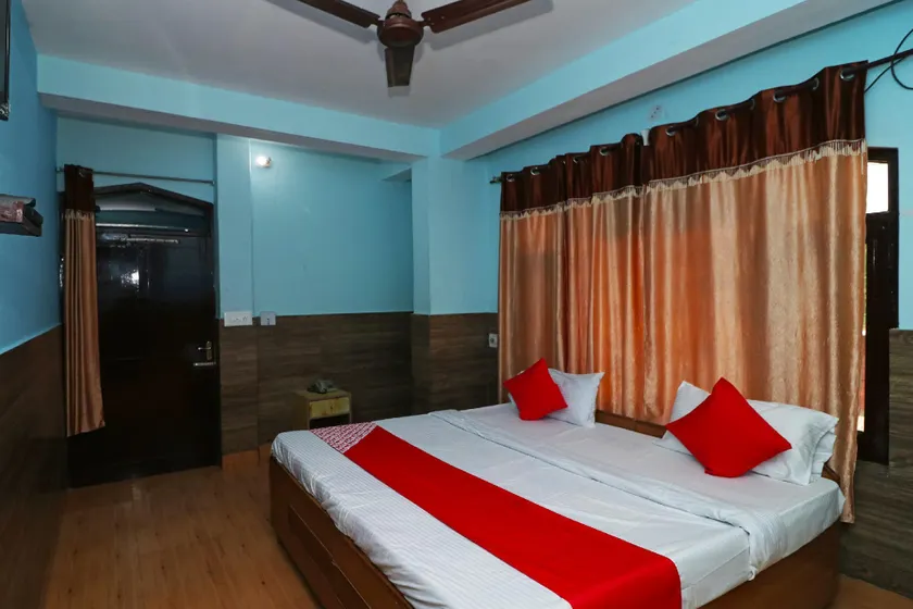 OYO 40855 Bittu Guest House - Image 1