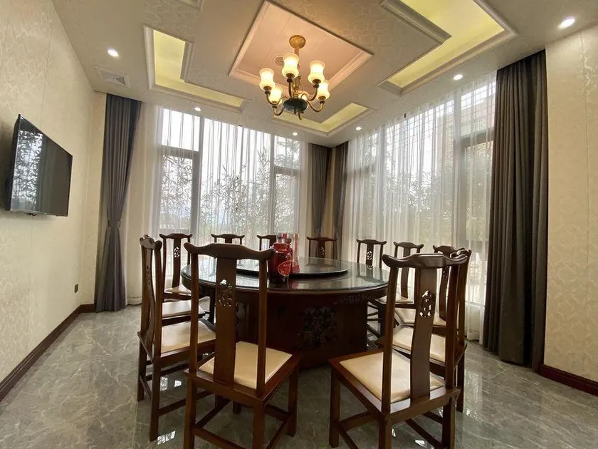 Dasong Hotel - Image 1