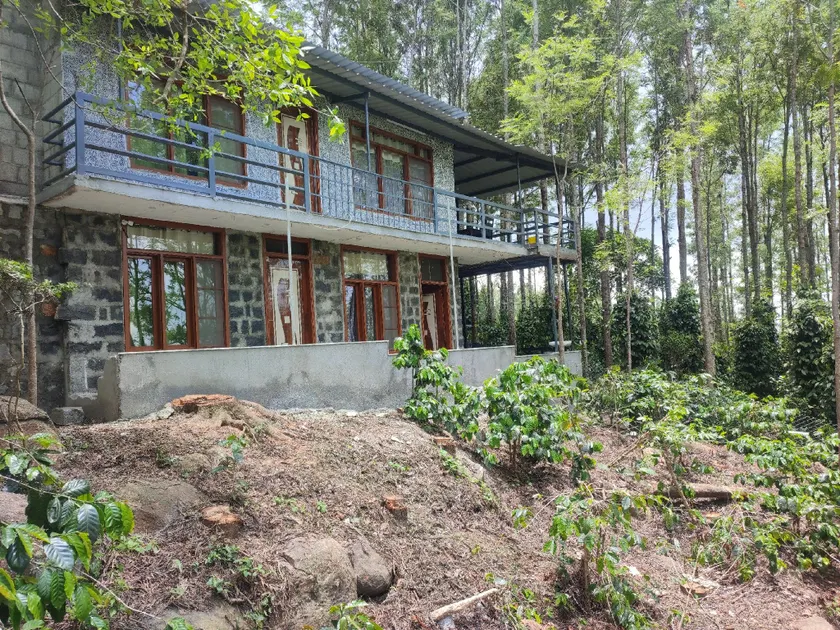 Cholai Resorts & Hotels - Image 1