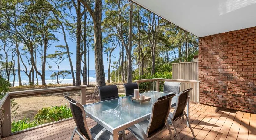 Denhams Beach Waterfront managed by Batemans Bay Accom - Image 1