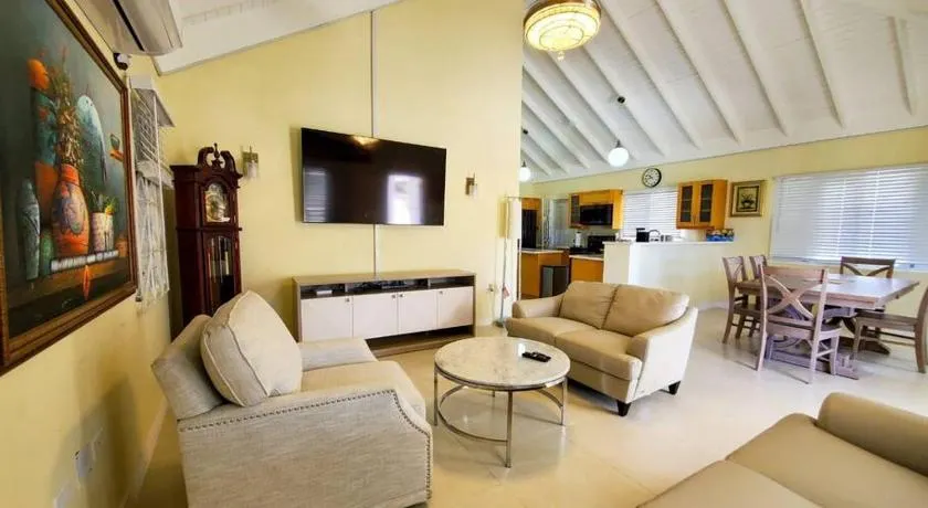 Villa Paradiso - Image 1
