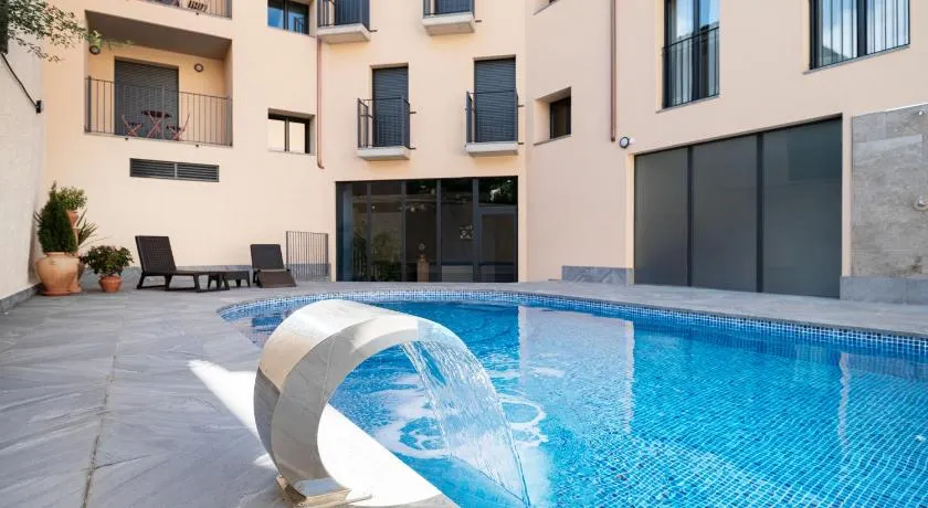 Apartamentos Torre del Reloj - Image 1