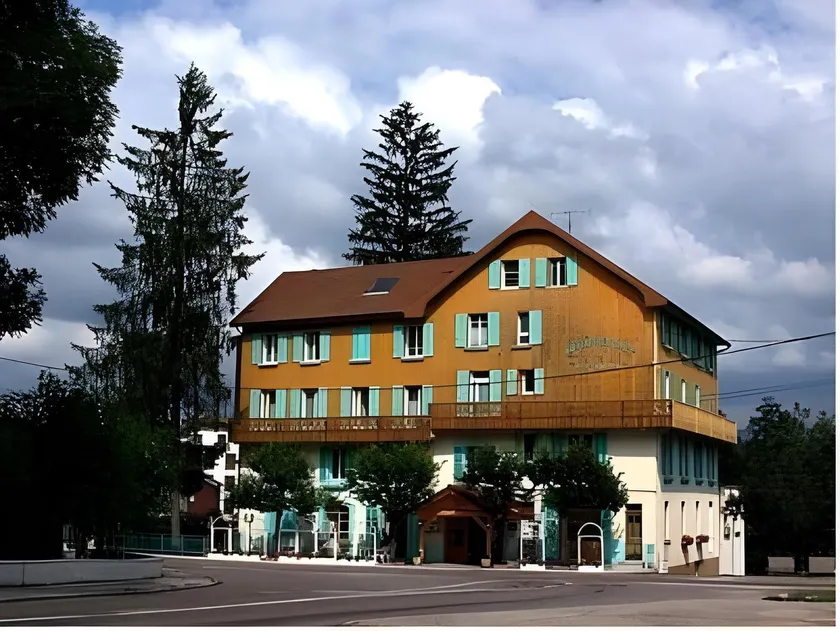 Hôtel Restaurant des Lacs - Image 1